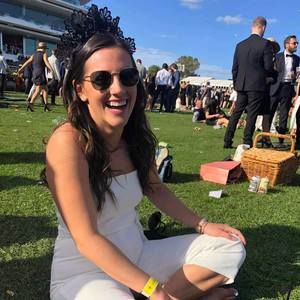 Meet your Posher, Corinne